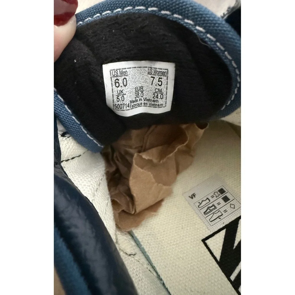 Vans pattern lace that